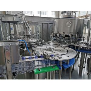 Automatic 8000bph Pet Bottle Water Filling Machine with steel structure