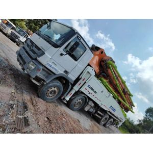 China 1370mm Feeding Height Used Construction Concrete Pump 52m Heavy Equipment in Orange on sale