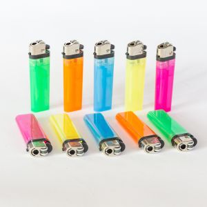 Disposable Plastic Flint Lighter with 5 Colors and 8.0*2.37*1.18 cm