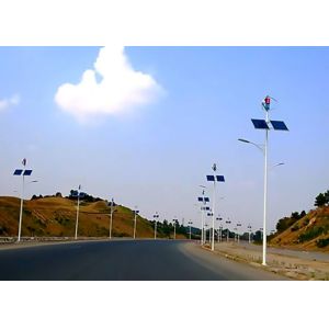 Energy Saving Solar And Wind Powered Street Lights Environment Friendly