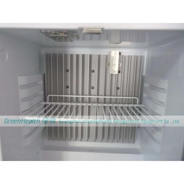 No Pollution No Noise Hotel Mini Bars Electronic Mini Refrigerator For Guest Room