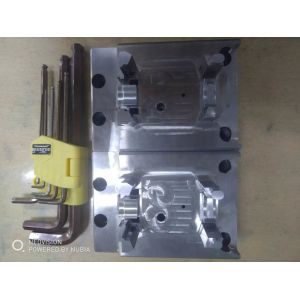 Complicated Spark Eroded Small Injection Molded Plastic Parts Surface Roughness