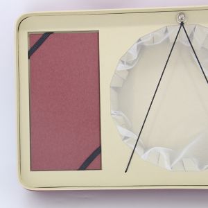 Custom Insert Padding Cardboard Paper Packaging Square Elegant Gift Box