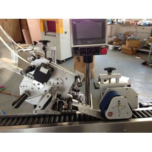 700W Automatic Horizontal Vial Labeling Machine Sticker Applicator Machine YM215