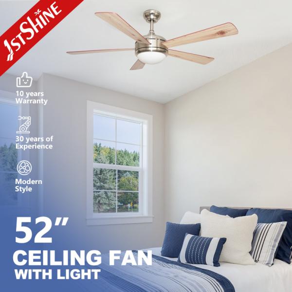Metal Lamp Body Material 52 Inch Ceiling Fan with Remote Control and 360 Degree