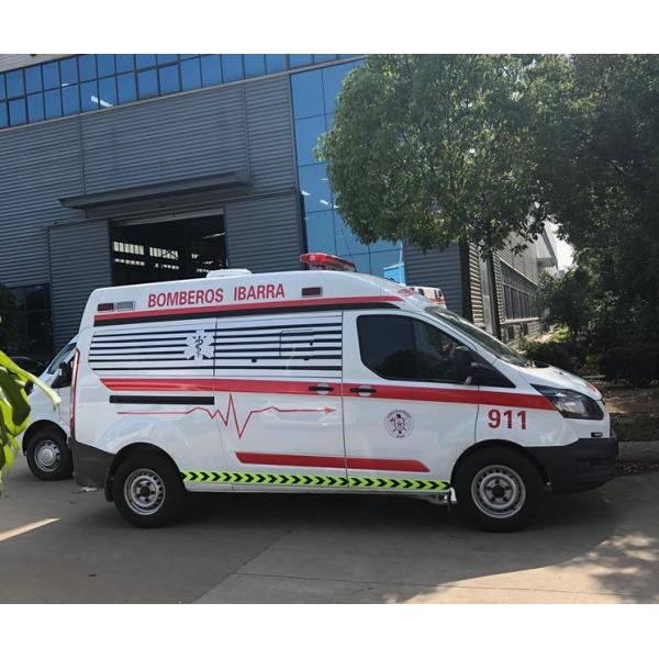 Quality 4*2 Medium Duty Ambulance Emergency Rescue Car With Medical Equipments ISO wholesale