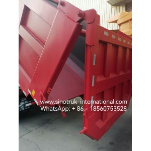 HOWO 12 Wheels Sinotruk 8X4 Dump Truck 400hp For Mining LHD U Type Container