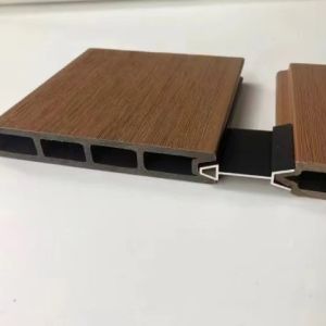 Wood Look WPC Fence Stylish Corrosion Resistant Stronger Than Wood