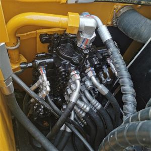 Original Hydraulic Cylinder 7 Ton Sany SY75 SY75C Used Excavator in Shanghai