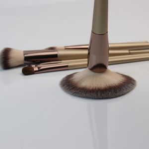Personalized Cosmetic Makeup Brush Set Face 8PCS Champagne Gold Soft Dense With