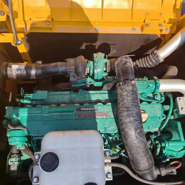 30 Tonnage Used Volvo EC300 Excavator 1.3m3 Bucket Capacity Good Quality