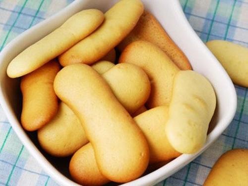 Quality Mygou Salty Finger Biscuits Savory Cripsy Biscuits Scallion Flavor wholesale