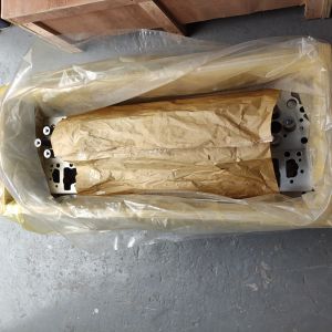 CCEC ISM11 Cummins Diesel Engine Cylinder Head Construction 2864016