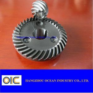 China Class 6-9 Gear Accuracy Helical Bevel Gear Motor for International Opportunities on sale