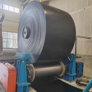 ST800 flat conveyor belt for long-distance high-speed material transportation