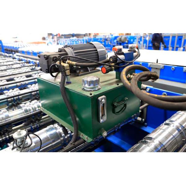 0.3 - 0.8mm Thickness Chain Drive Roofing Panel Roll Forming Machine