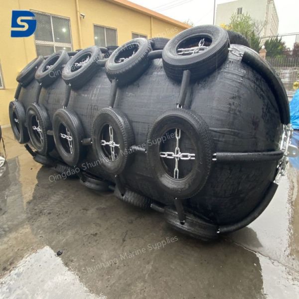 Hot Galvanized Chain Shackle Ship Rubber Fender Including 2 Years Warrenty and