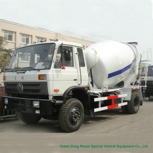 Industrial 4x2 / 4x4 Mobile Concrete Agitator Truck 6 Cbm With 3 Seater