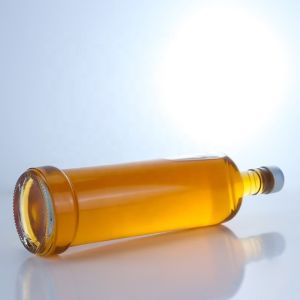 Custom Design 750ml Whisky Glass Bottle with Material and Clear or Customized