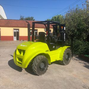 4 Wheel Drive Rough Terrain Forklift 3-4 Tonne FD30-F FD35-F FD40-F