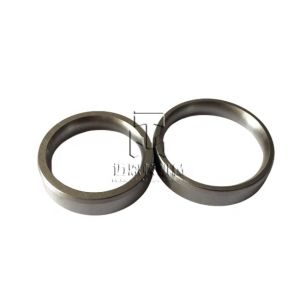 Cheap Valve Seat Insert 02137306 04231325 2137306 4231325 0213 7306 0423 1325 for deutz FL913 D914 FL912 Engine for sale