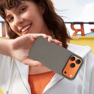 Customized Side Injection TPU Aramid Carbon Fiber Mobile Phone Cover for iPhone