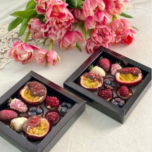 Gift Black Mixed Empty Chocolate Gift Boxes Packaging With Window OEM