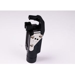 High Clamping Force Pick Up Gripper With Angular Opening On Transfer Die