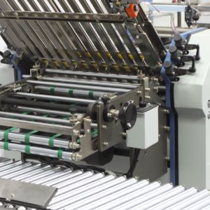 Automatic Cross Fold Paper Folding Machine PLC Manual Paper Folder