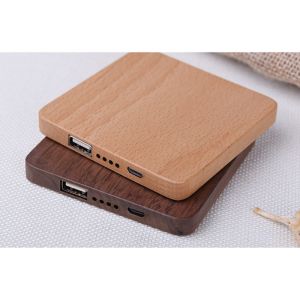 7800mAh Carved Wood Power Bank Customized Design Silk Screen Logo
