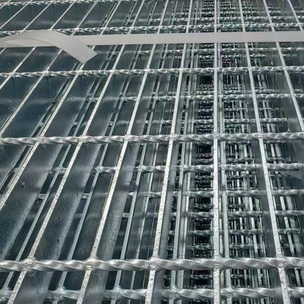 Quality 3mm Cross Bar Anti   Rust Steel Grating Flat Steel Grating wholesale