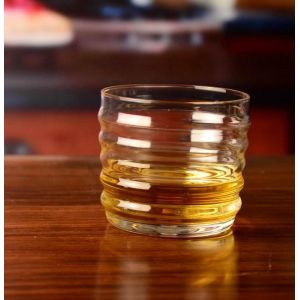 Cheap Anti Skidding Handmade Whiskey Glass With Wave Pattern for sale