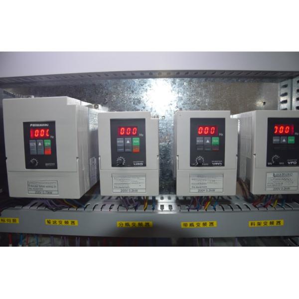 Packaging Bottles with Full Automatic Bottle Shrink Sleeve Labeling Machine
