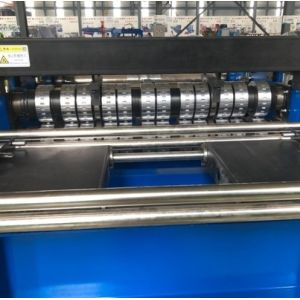 Type B Metal Roof Deck Rolling Forming Machine With High Strength-To-Weight