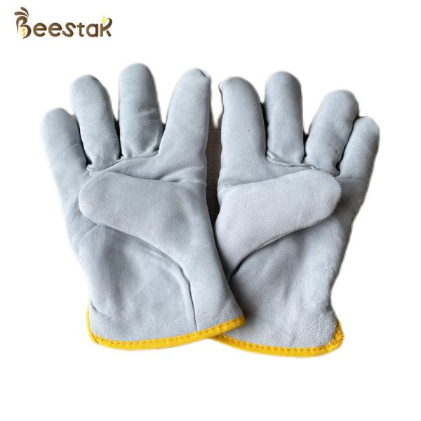 Quality White Color Double Thick Winter Sheepskin Bee Gloves For Beekeeping Industries wholesale