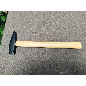Cheap 200g Machinist hammer(XL-0104) with Bleach wooden handle,painted surface and good price for sale
