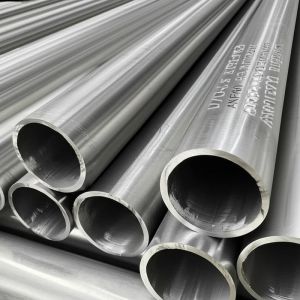 China Round Section Shape Welded Steel Pipes with Standard API 5L/ASTM A53/EN10219/EN10217/EN10210 on sale
