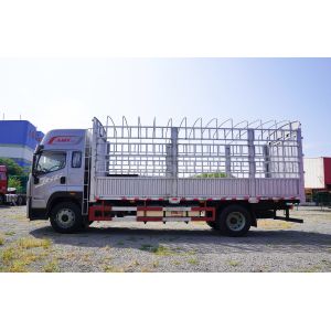 Used Light Cargo Truck Fast Gearbox AMT 4*2 Drive Mode Fence Box High Roof Cab