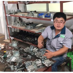 Automatic spacer bending machine is a special equipment for making aluminum