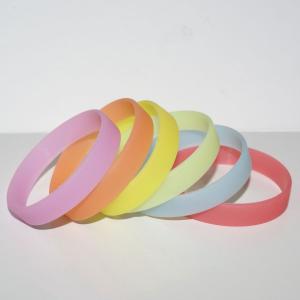 Cheap Smiling Face Silicone Rubber Toy , Silicone Wristband Bracelet For Commercial Gift for sale