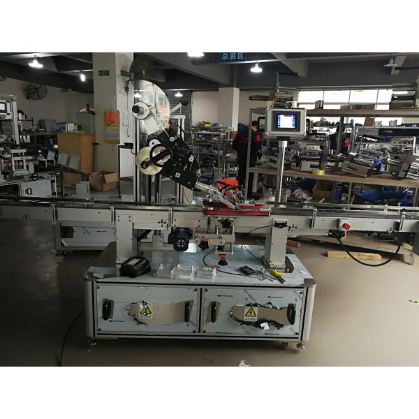 1500W Top Labeling Machine / Label Application Equipment For Caps , Boxes ,