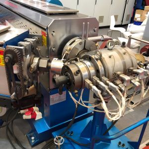 Extruders For Electric Wire Insulation Sheathing Stripping And Skinning With Single Double Or Triple Extrusion Layers Available