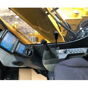 Komatsu PC70 7T Used Excavator with 0.2M³ Bucket Capacity and Good Walking