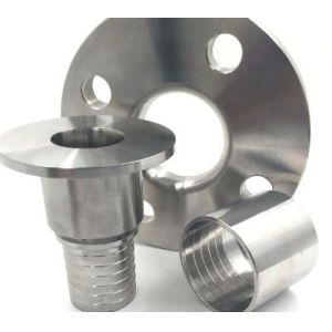 Swivel flange with toothed hose shank for connecting with another hose closely