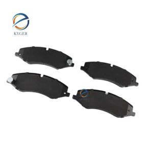 Front Brake Pads Pad Set LR026221 LR134700 LR051626 LR032063 LR026220 LR021253