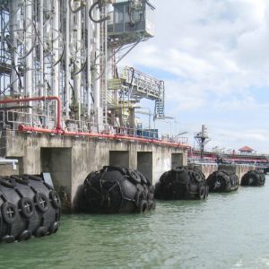 Yokohama Inflatable Pneumatic Fender Floating 50 Kpa Docking Fender