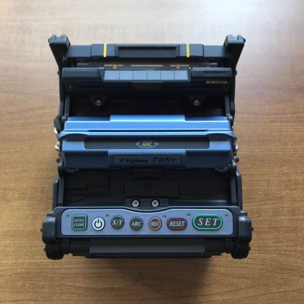 Automatic Fiber Optic Cable Tools , Single Fibre Sion Splicing Machine 70S+ Fujikura