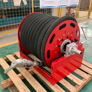 Essential Tool Demand 1.5-Inch X 30m Hose Reel for Oil Tanker Trucks