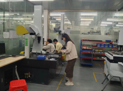 Satin Finish Plastic Injection Molding Service with European Standard Base High Precision