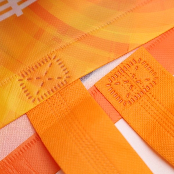 Customized Eco-friendly Cheap reuseable 100gsm Non woven shopping bag with lamination